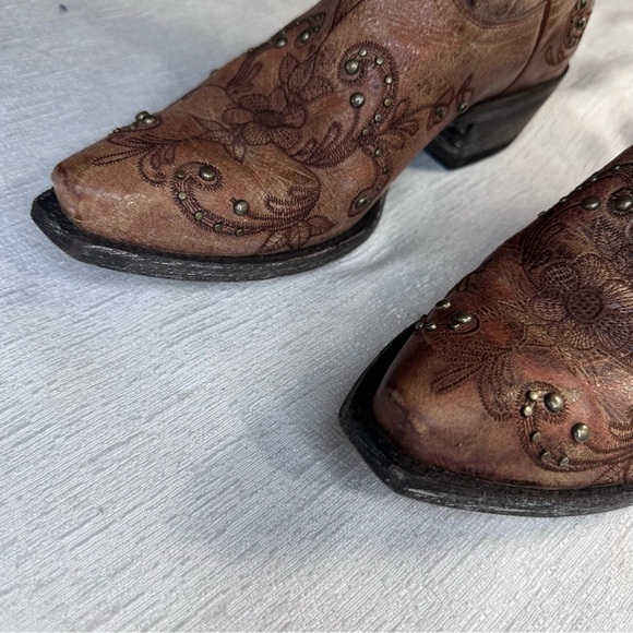 Brown Embroidered Women’s Cavender’s Cowboy Boots with Studs Size 7 B - Picture 5 of 14